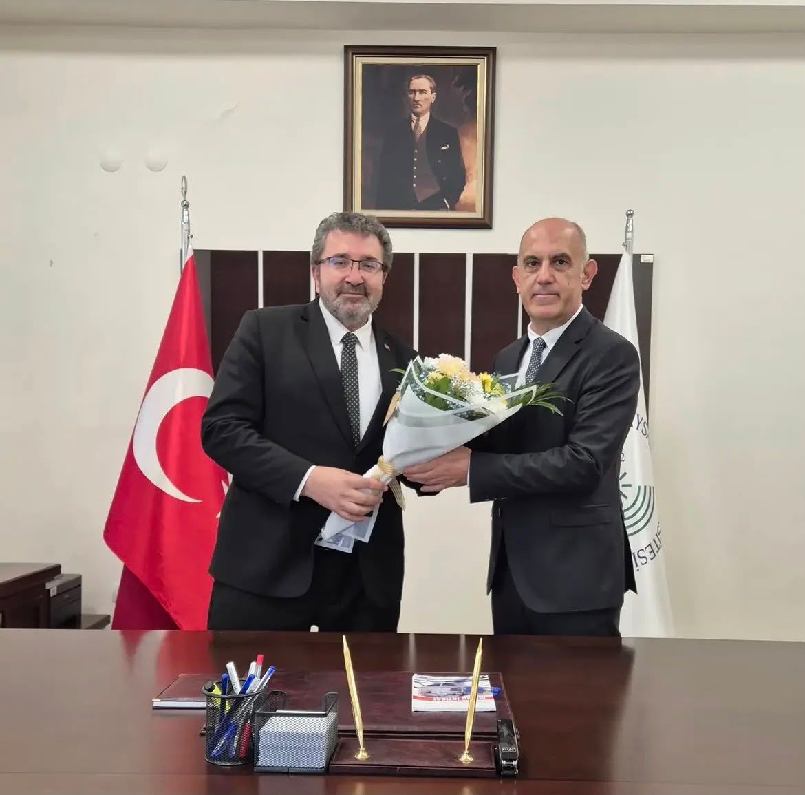 BAİBÜ'DE BEKLENEN ATAMA GERÇEKLEŞTİ: İLETİŞİM FAKÜLTESİ'NİN BAŞINA BOLULU İSİM GELDİ